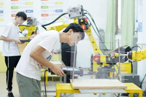 工業機器人 未來工廠網絡工程的智能引擎